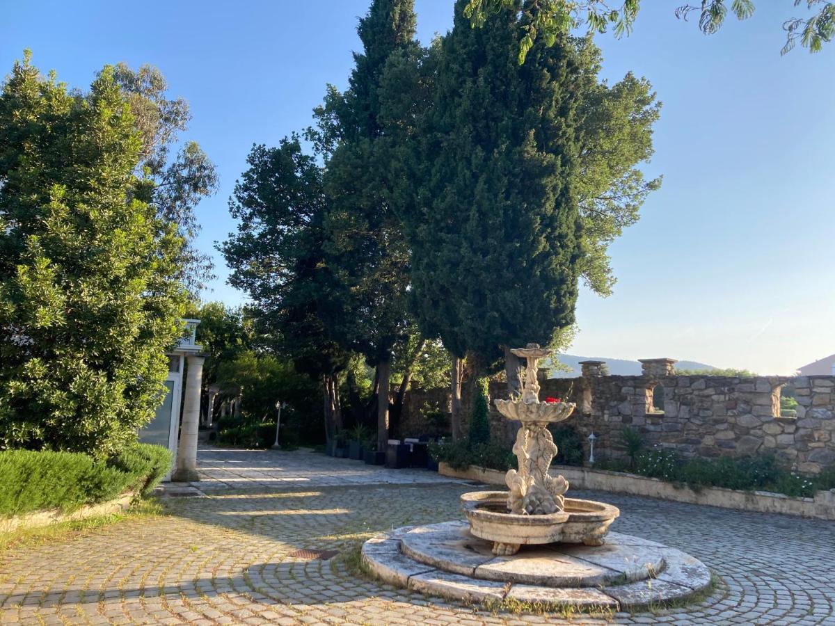 Gite Encore Un Soir Hyeres Luaran gambar