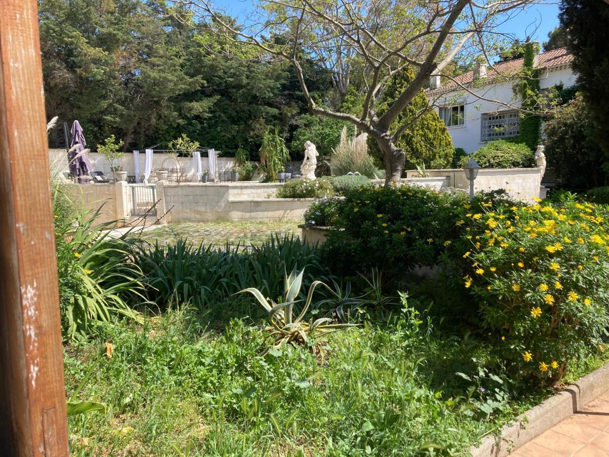 Gite Encore Un Soir Hyeres Luaran gambar